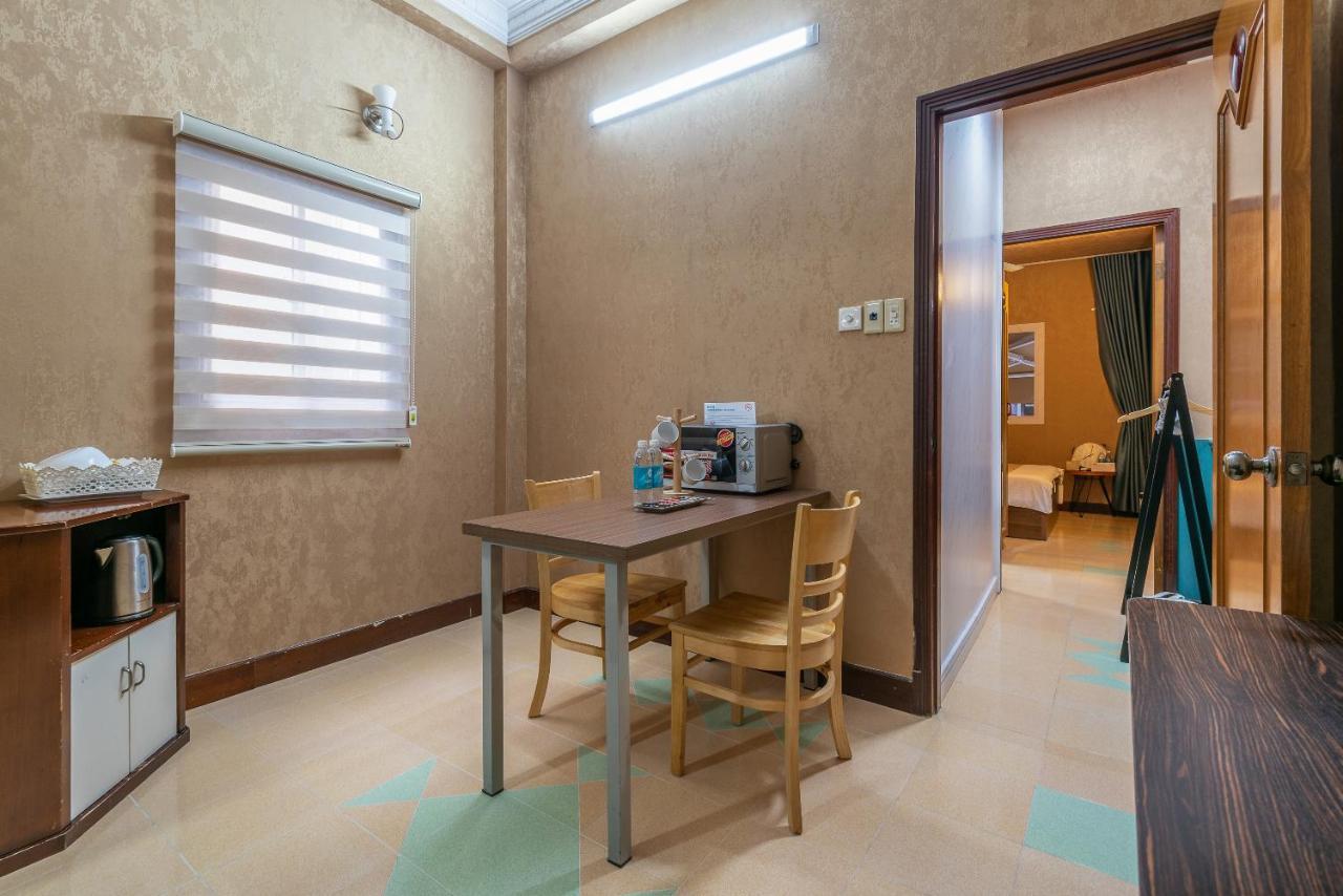 Cozrum Homes - Delightful Corner 2 Thành Pho Ho Chí Minh Esterno foto